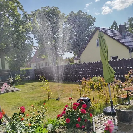 Schoene Neu Erbaute *