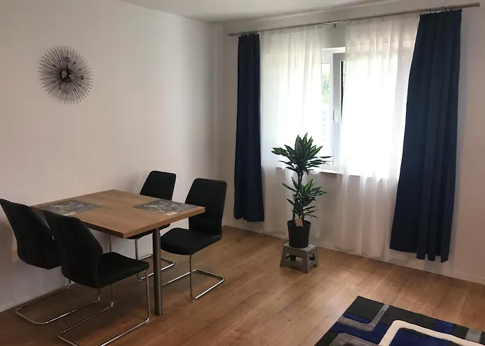 Schoene Neu Erbaute Appartamento