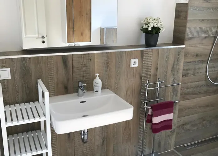 Апартаменты Schoene Neu Erbaute