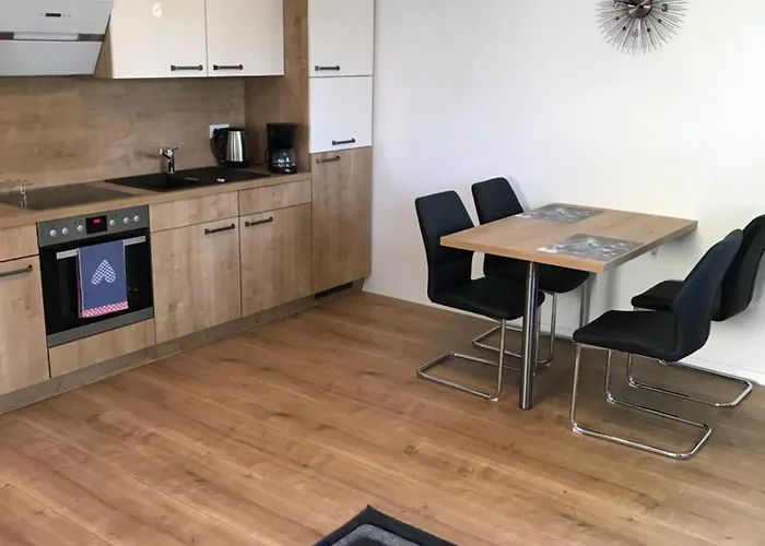 Schoene Neu Erbaute アパート ベルリン